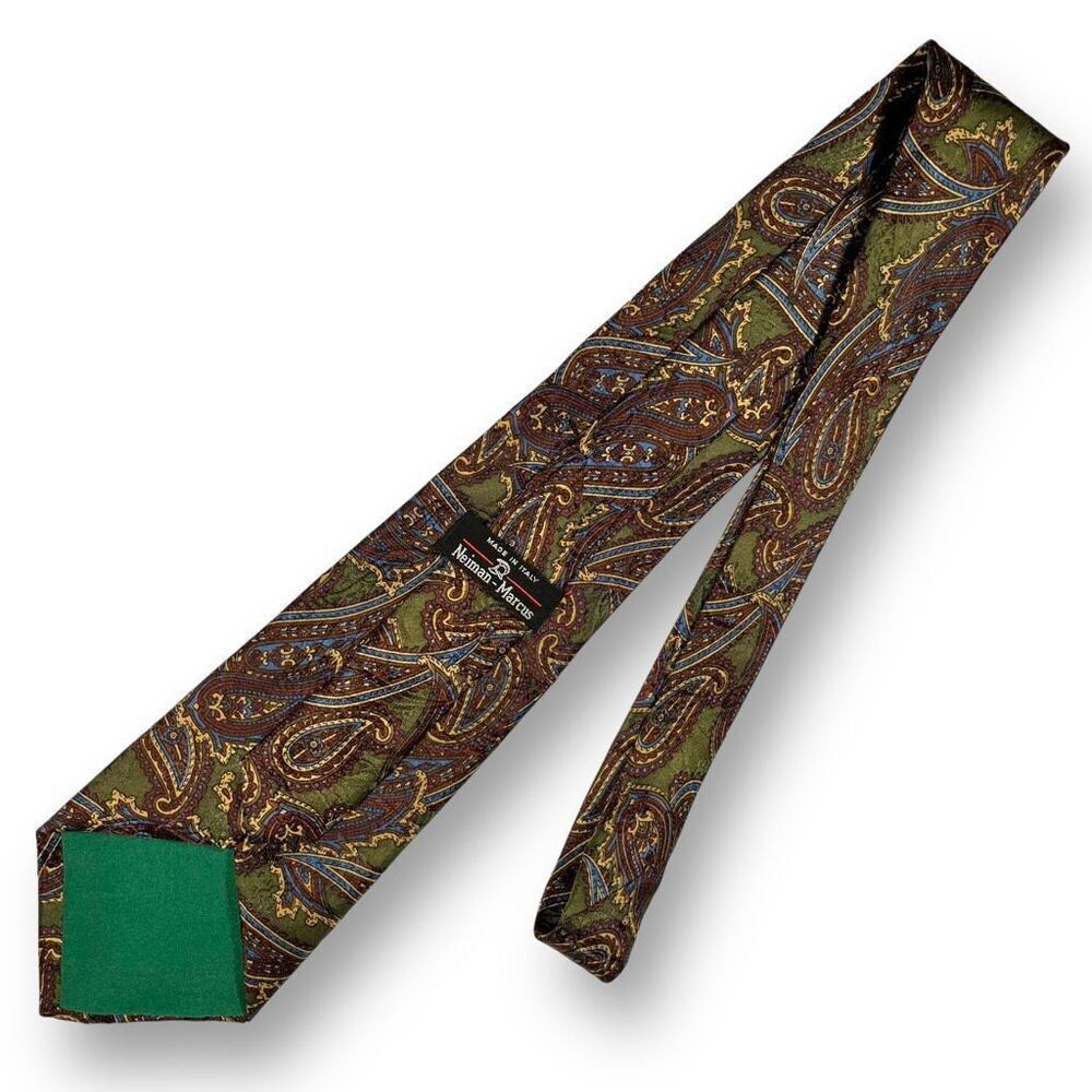 NEIMAN MARCUS EUC Men’s Vintage Designer Multicolored Paisley 100% Silk Tie